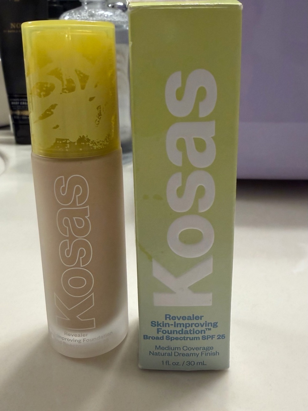 Kosas Revealer Skin- Improving Foundation with SPF 25 Shade Light Cool 150 - Picture 6 of 6